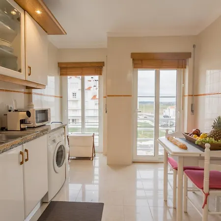 Апартаменты 27: Duplex Baleal Retreat Пениши